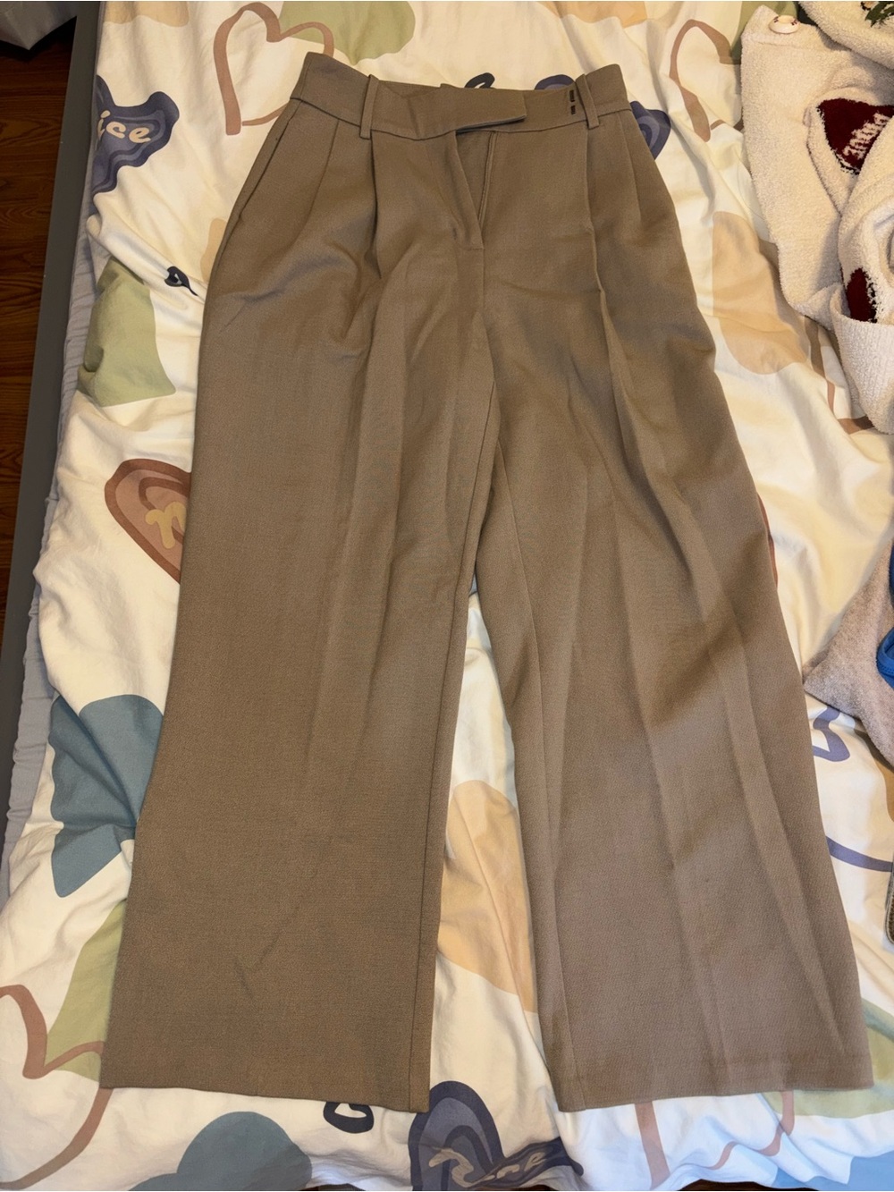 OAK + FORT Wide-Leg Trousers in Taupe